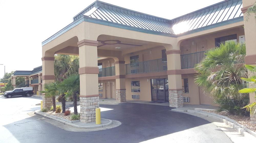 Hotel Super 8 By Wyndham Byron/South Macon Extérieur photo