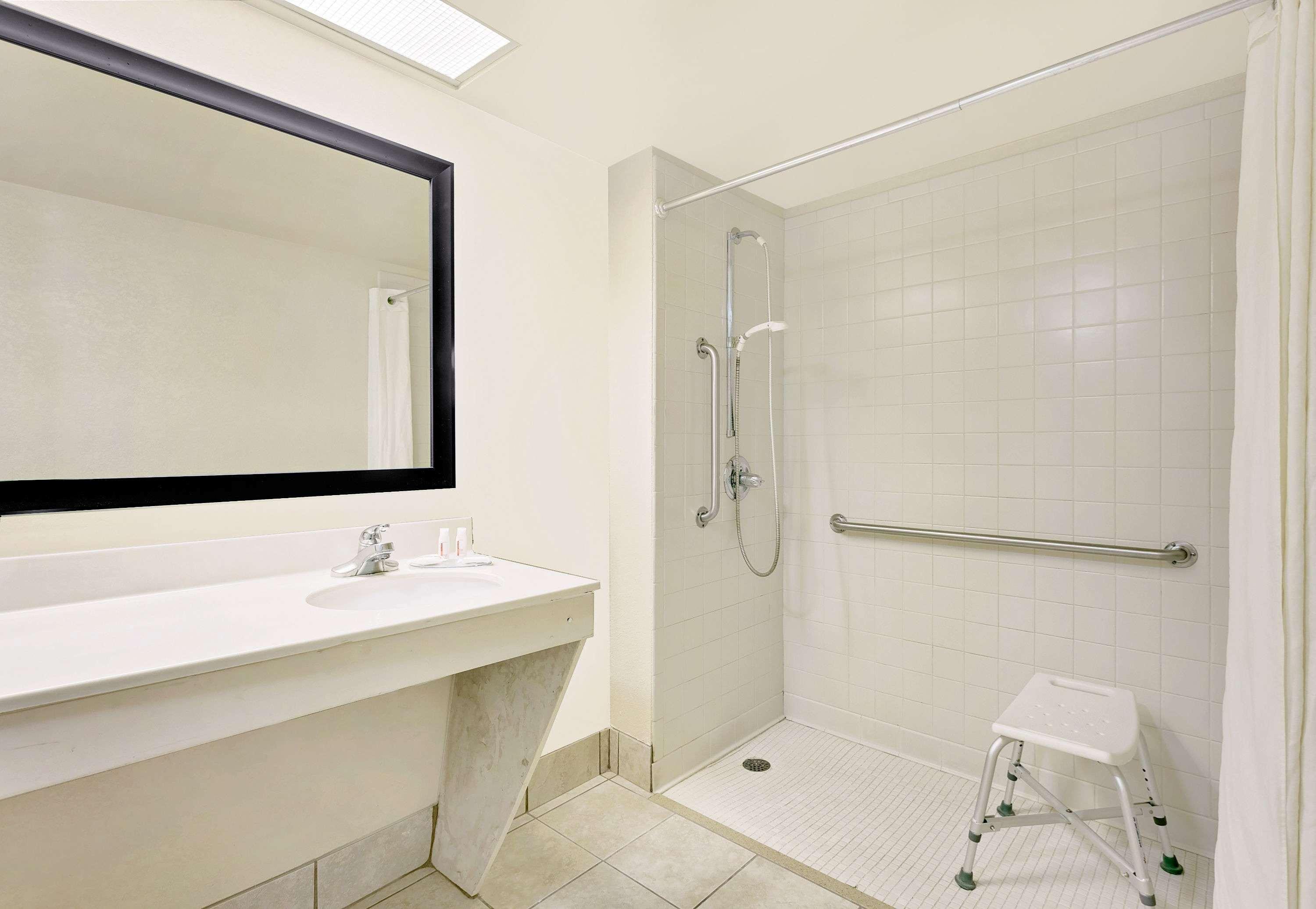 Hotel Super 8 By Wyndham Byron/South Macon Extérieur photo