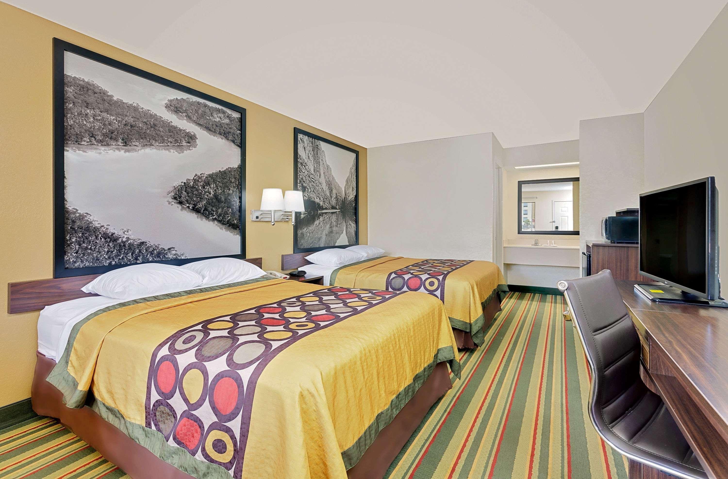 Hotel Super 8 By Wyndham Byron/South Macon Extérieur photo