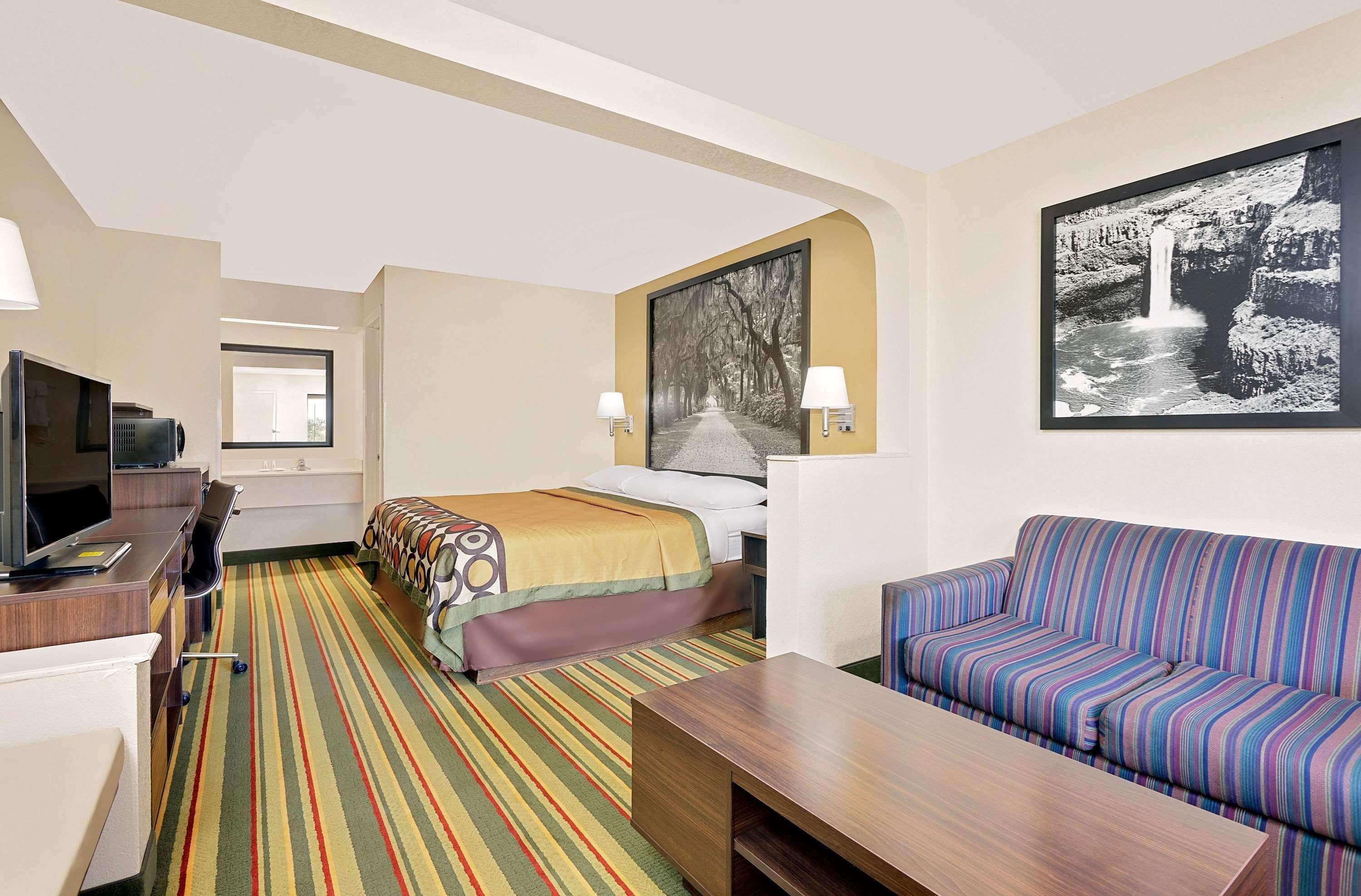 Hotel Super 8 By Wyndham Byron/South Macon Extérieur photo